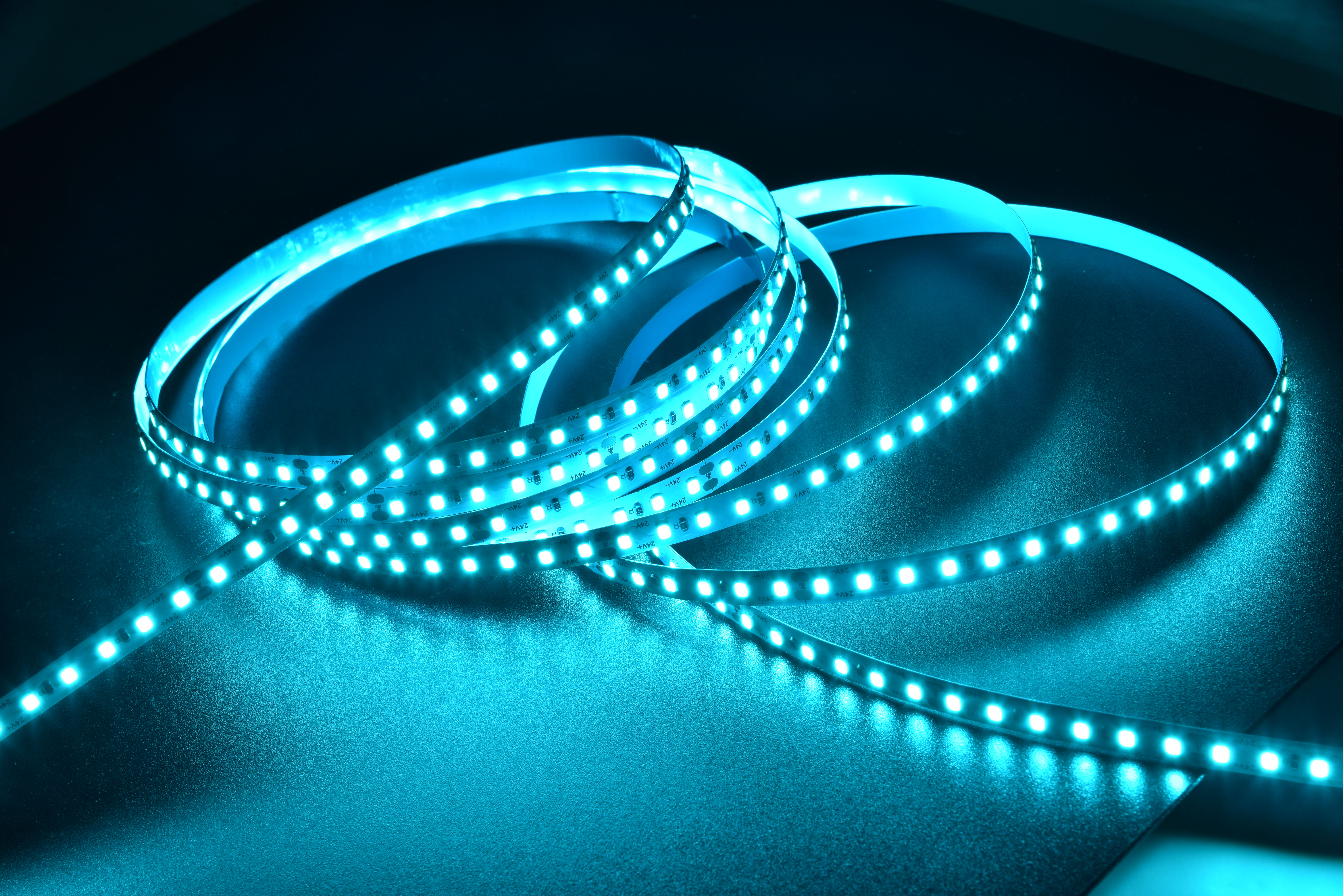 Светодиодная лента Led strip 2835-120Р Iceblue:100M 12W