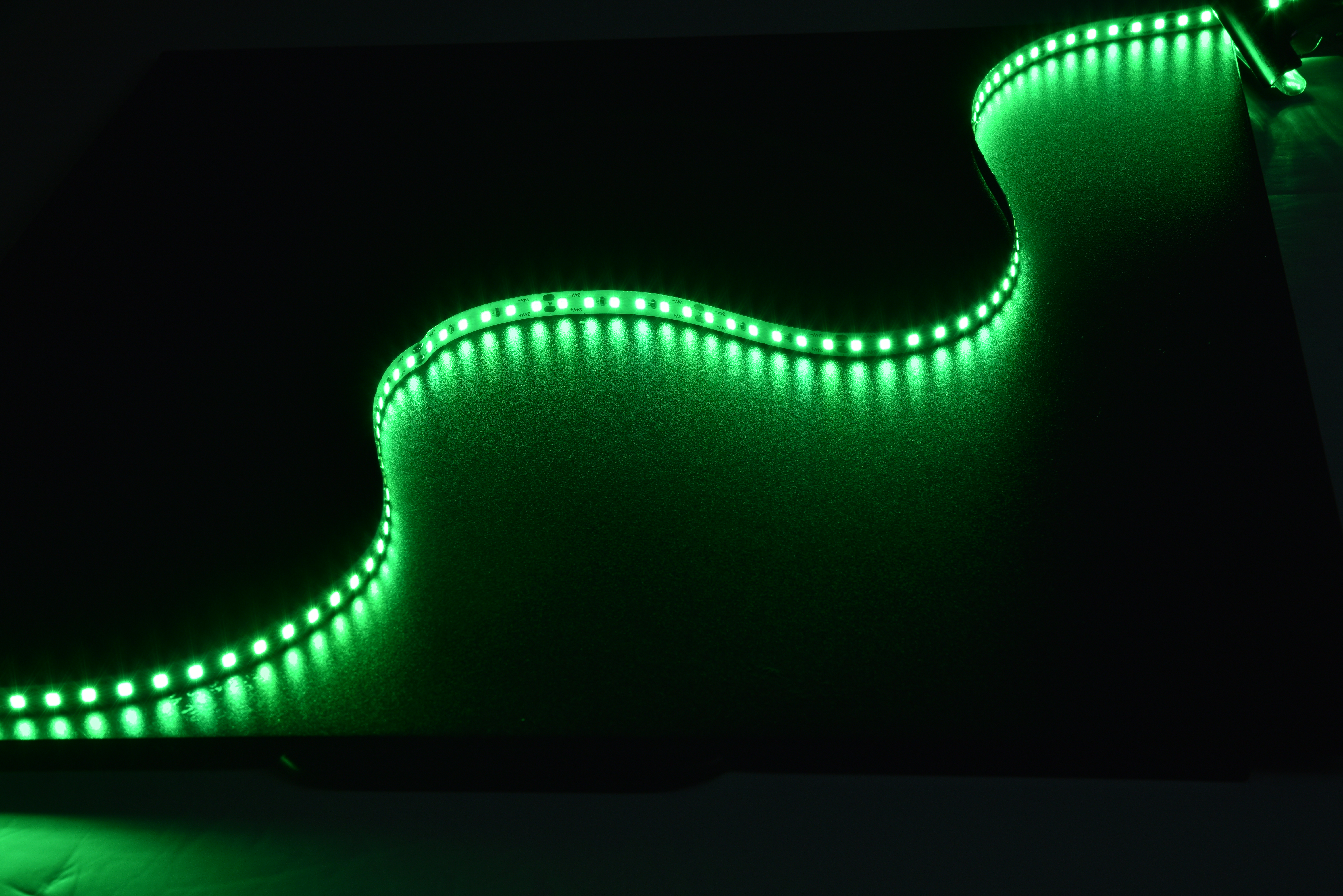 Светодиодная лента Led strip 2835-120Р Green:100M 2,5W