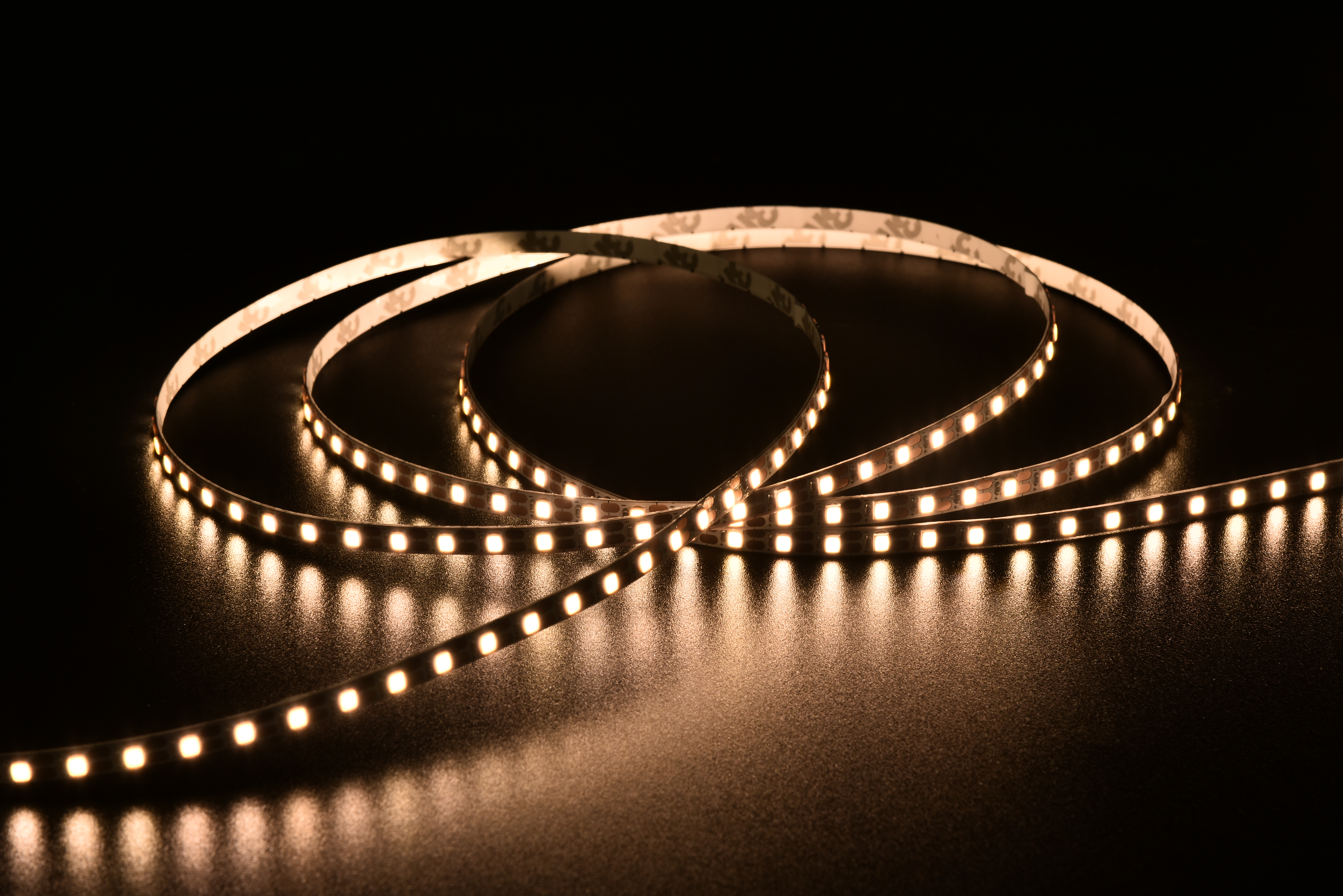 Светодиодная лента 2835-120Р Led strip 3500K:200M 12w >97