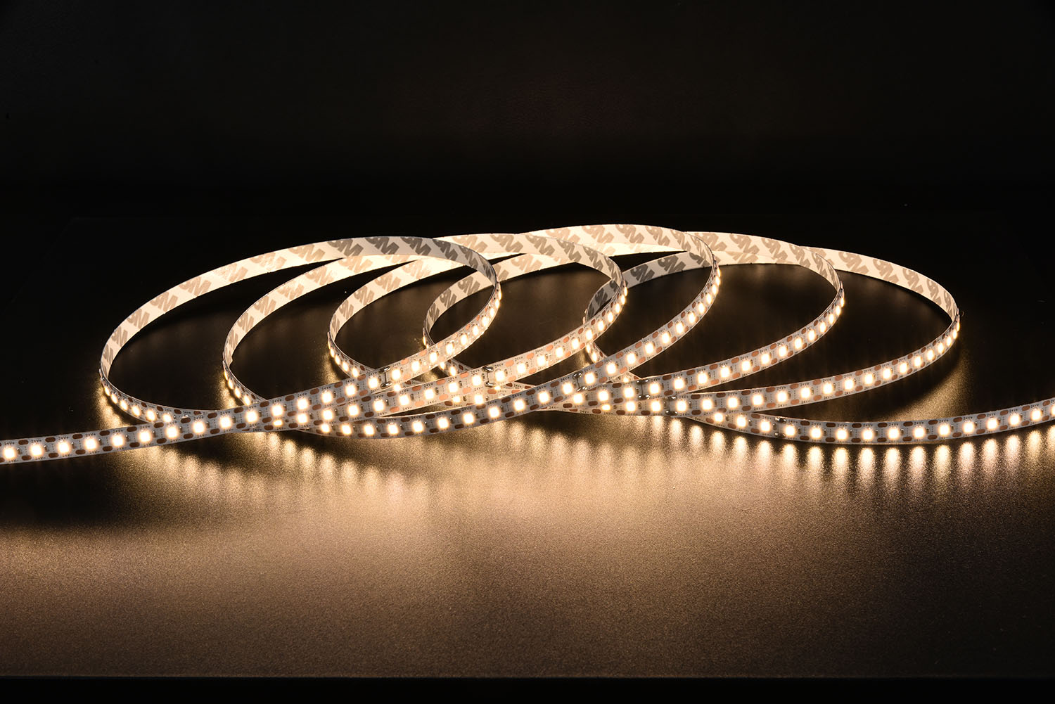 Светодиодная лента 2835-120Р Led strip 3500K:200M 5w >95