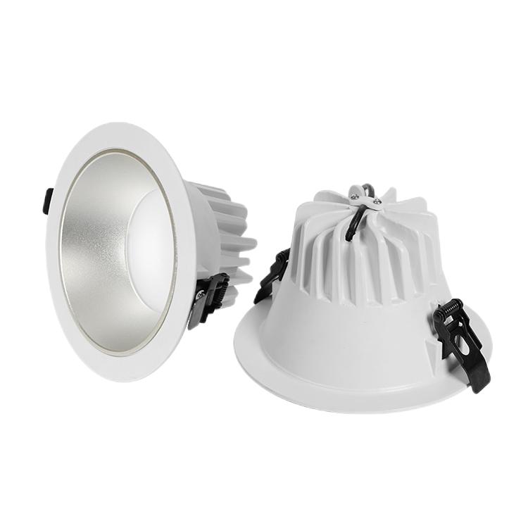 Светодиодный светильник LUMATICA TD052B-4F 18W //° 3000K 