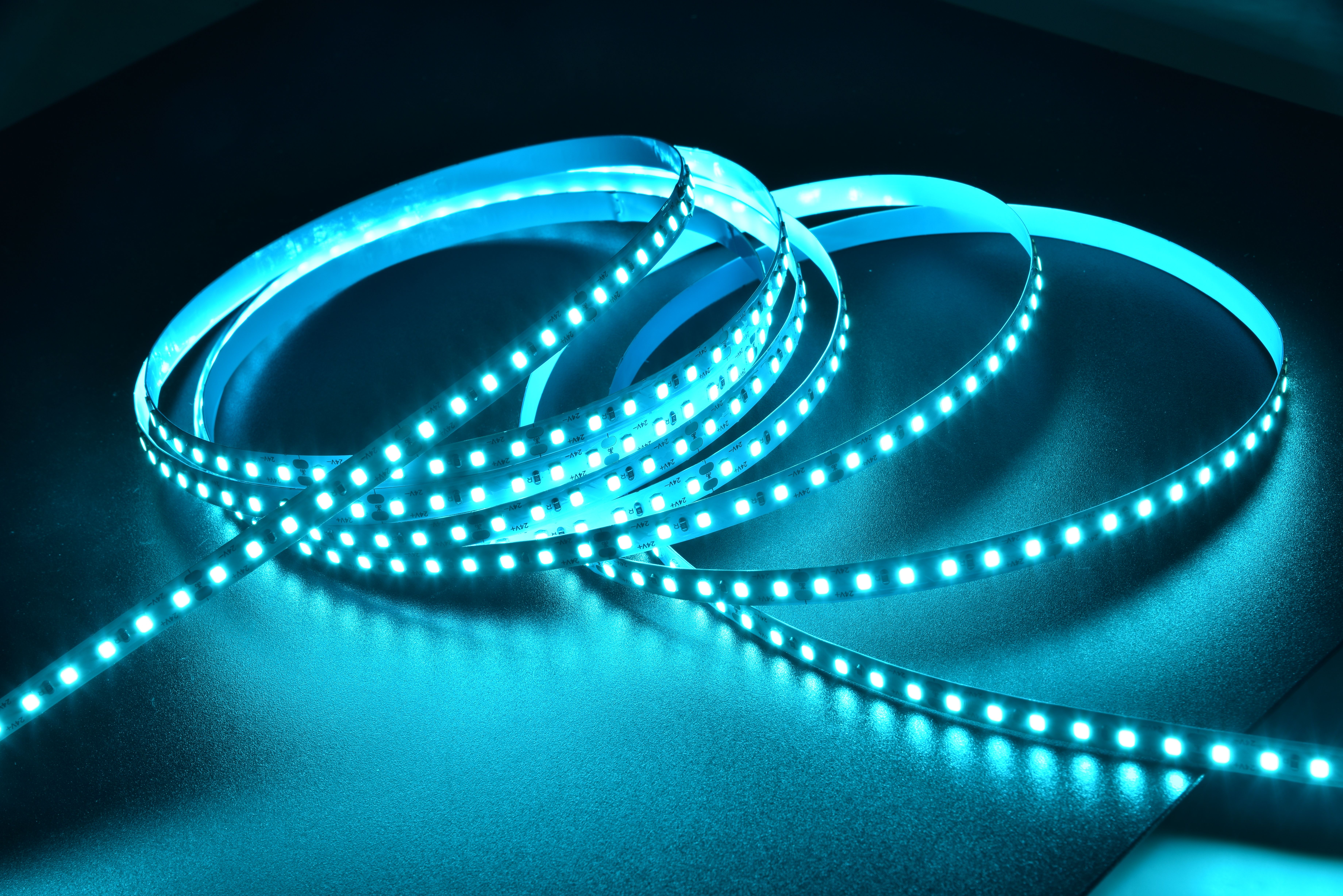 Светодиодная лента Led strip 2835-120Р Iceblue:100M 12W